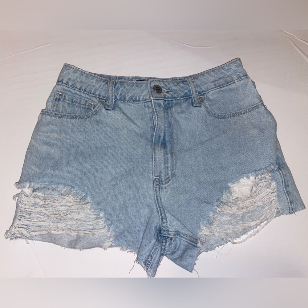 High rise Hollister ripped shorts size 26 women's.